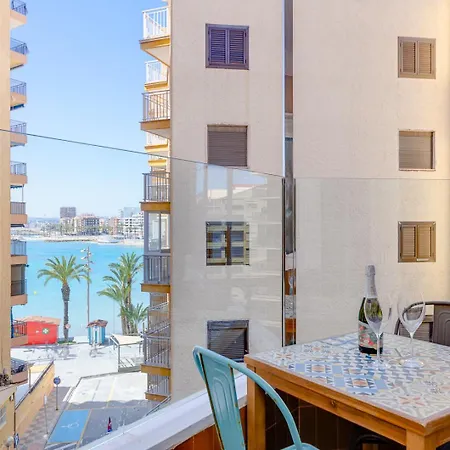 Remarkable 3-bed In Apartment